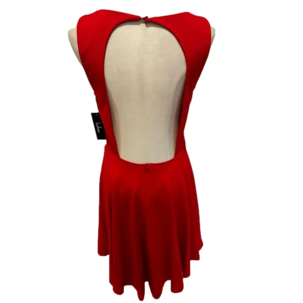 NWT RED BACKLESS LIVING FOR LOVE ROMANCE FIT & FLARE MINI DRESS LINED LULUS M - Picture 5 of 10